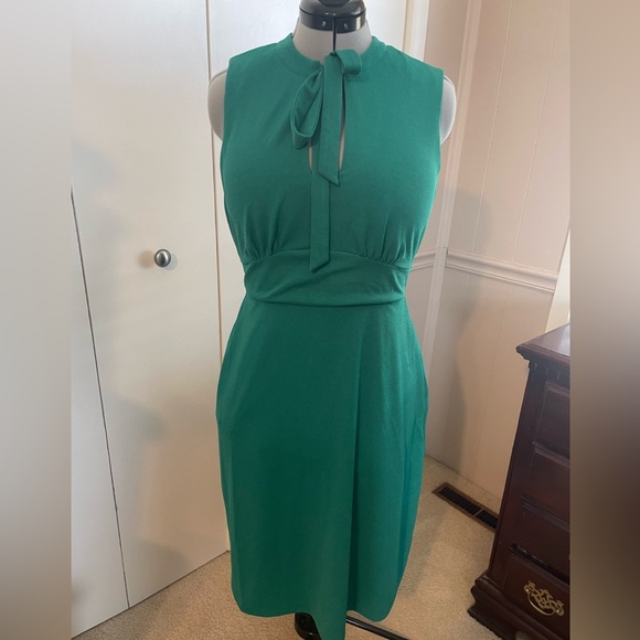 NWOT Modcloth Ascot Kelly Green Toe Dress - Picture 1 of 4